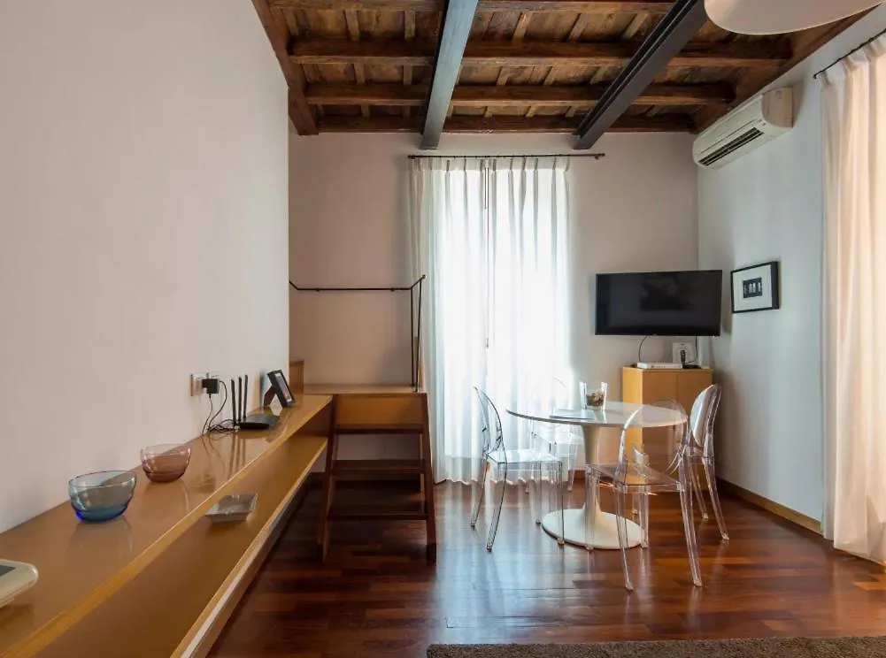 Spanish Steps Vittoria Studios Rome Apartment